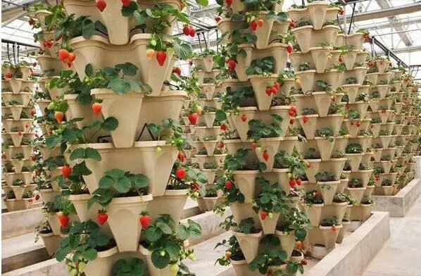 Vertical Hydroponic System Agriculture Tower Hydroponic Pots Aeroponic Tower